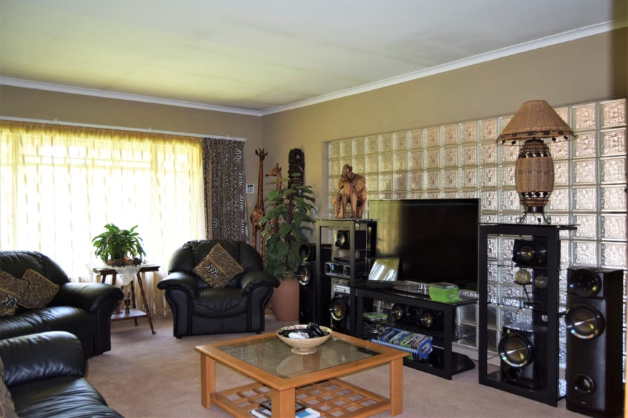 4 Bedroom Property for Sale in Vaalpark Free State